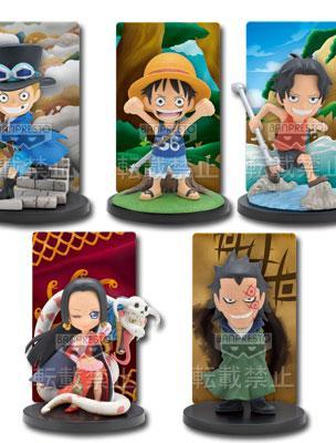 Card Stand Figures