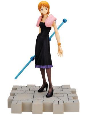 Nami Figure