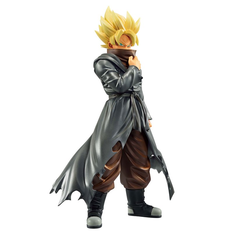 Warrior in Black (Super Saiyan) Figure