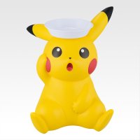 Figurine en sofubi Pikachu avec mini-plateau